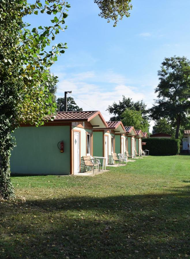 Marina Tynec N. L. - Kemp Týnec nad Labem Εξωτερικό φωτογραφία